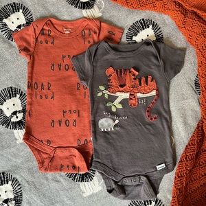 Brand New jungle Onesie set Gerber Tiger and ‘Roar Loud’ 3-6m